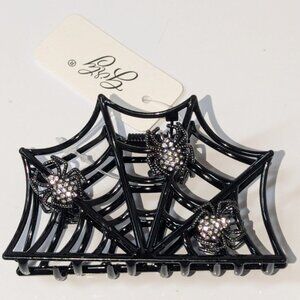 SPIDER WEB AND SPIDER METAL JAW CLIP!!